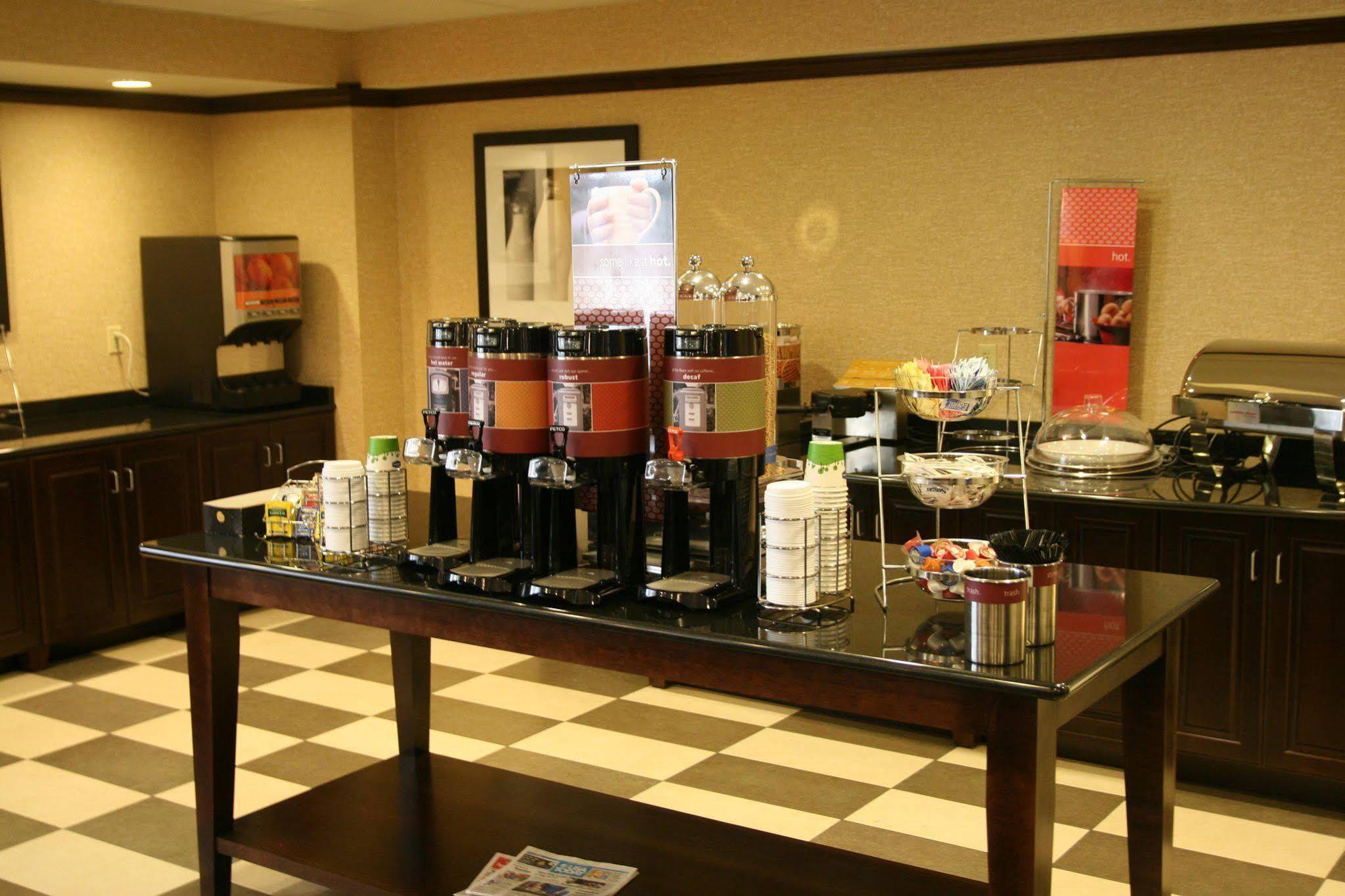 Hampton Inn Meadville Exterior foto
