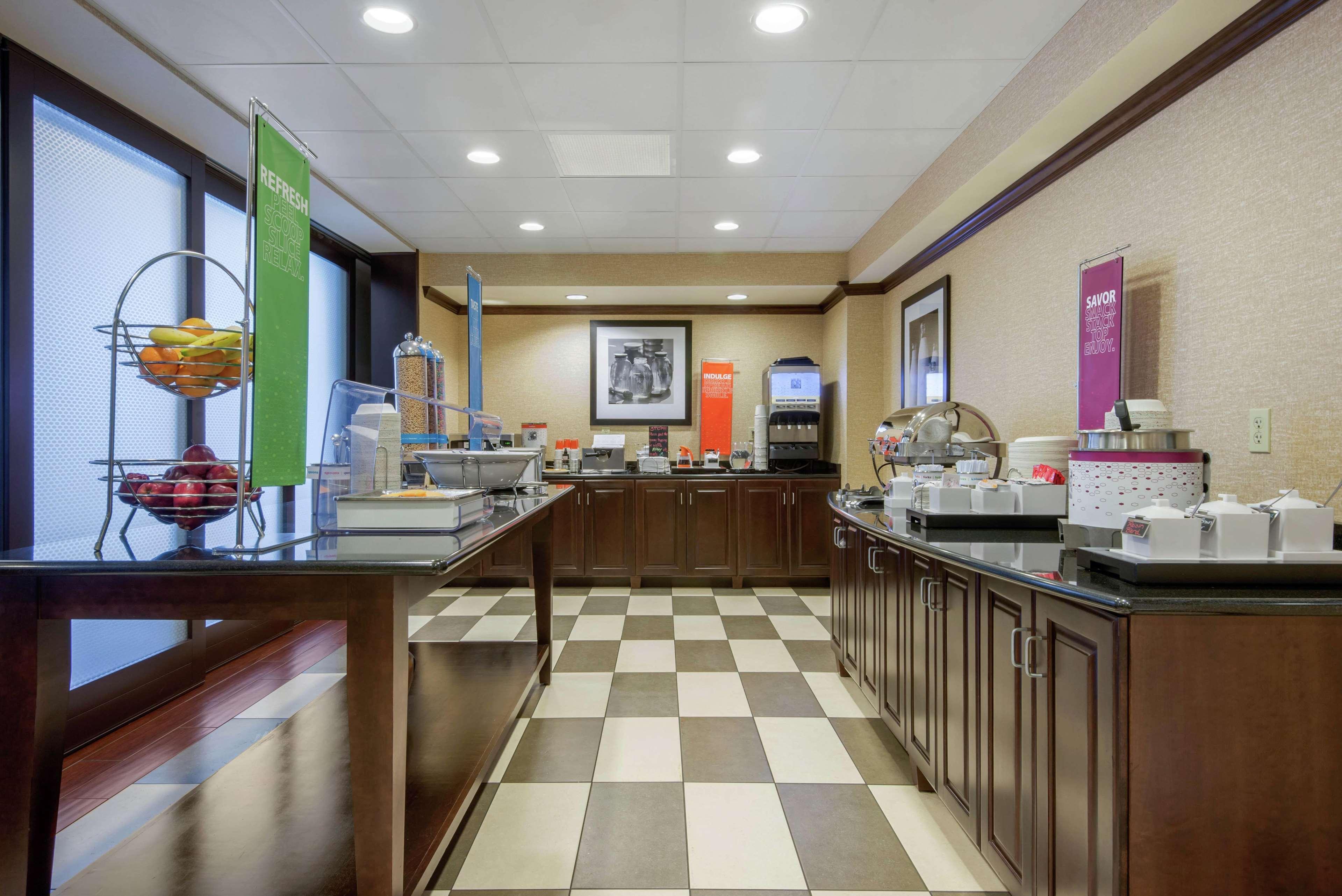 Hampton Inn Meadville Exterior foto