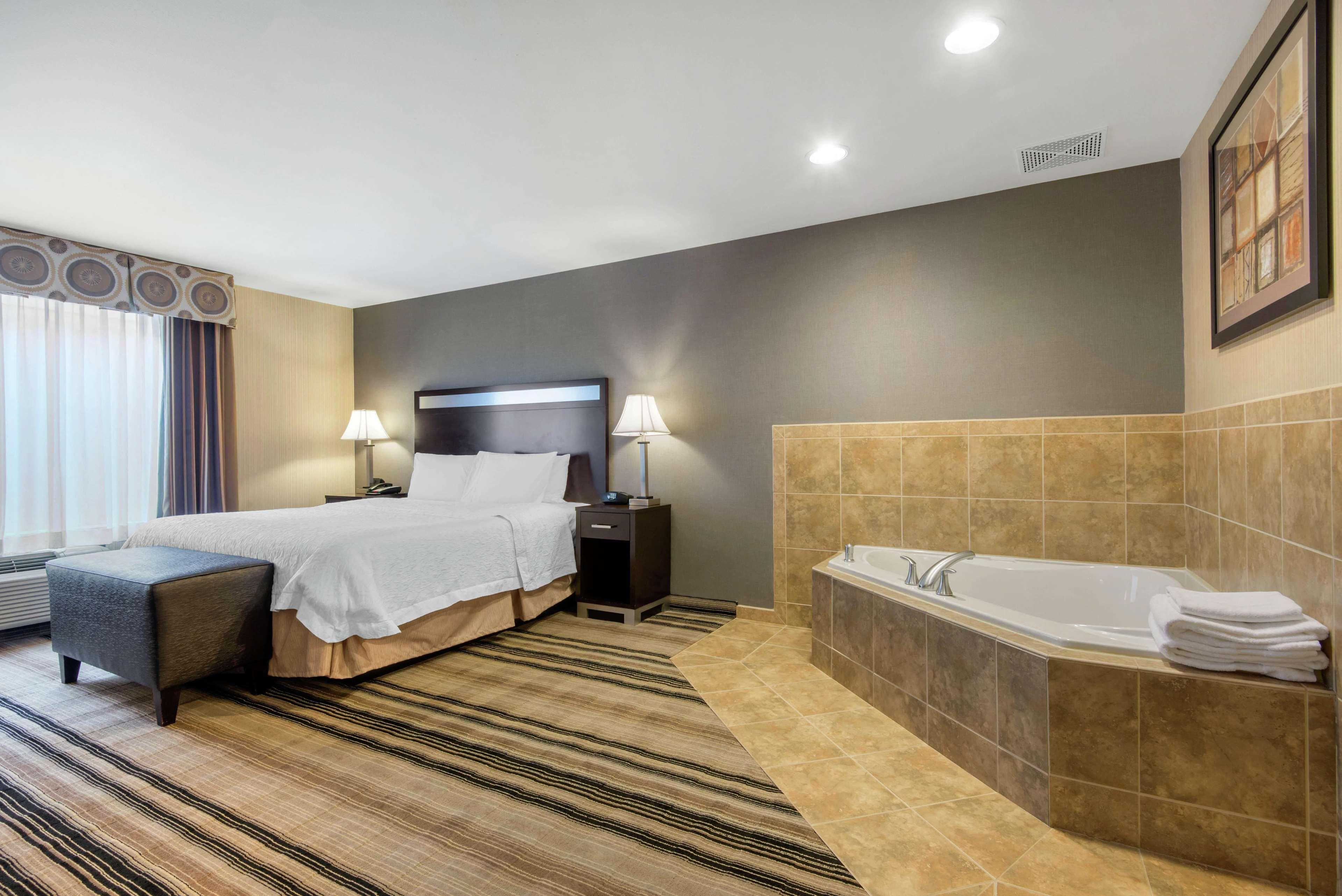 Hampton Inn Meadville Exterior foto