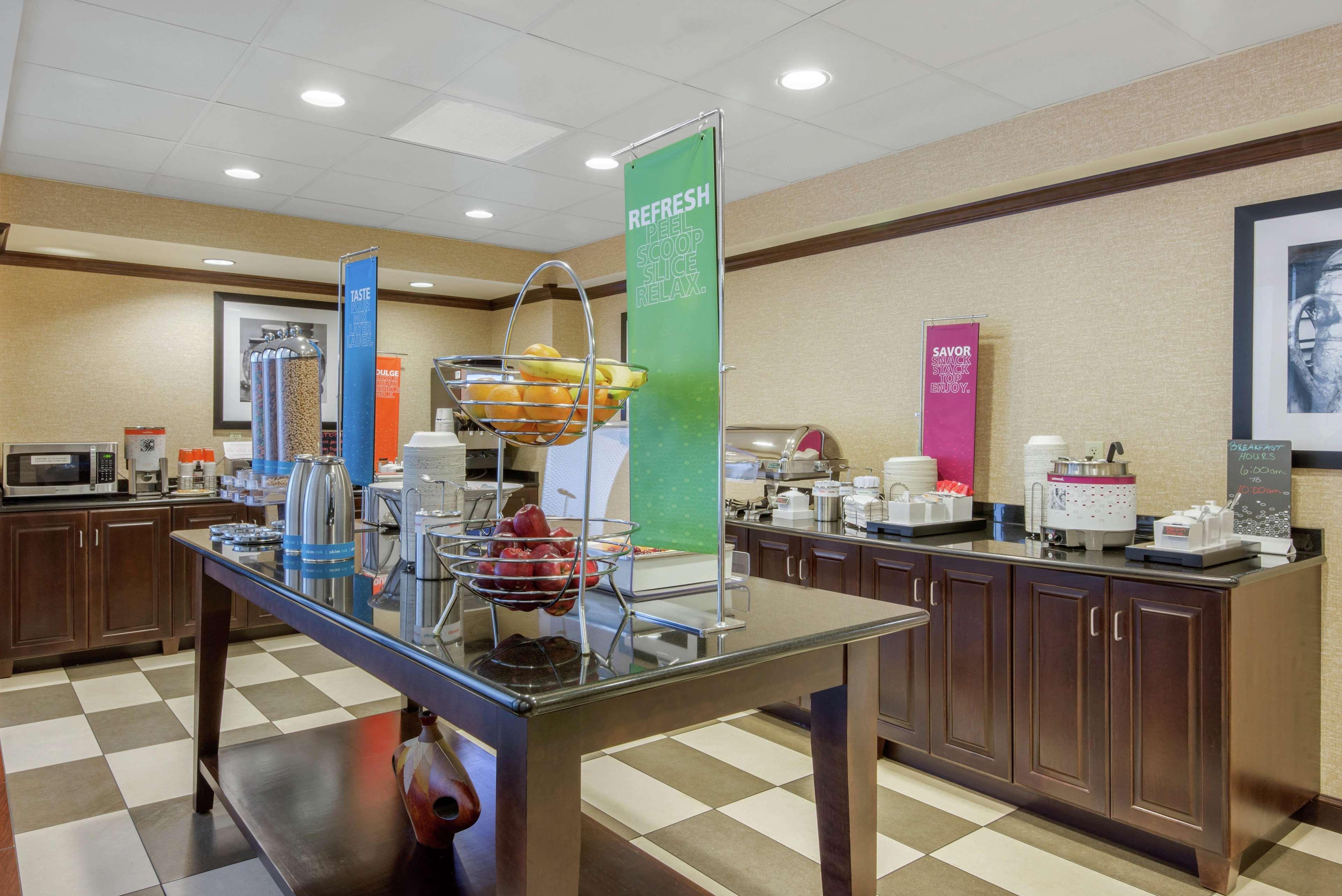 Hampton Inn Meadville Exterior foto