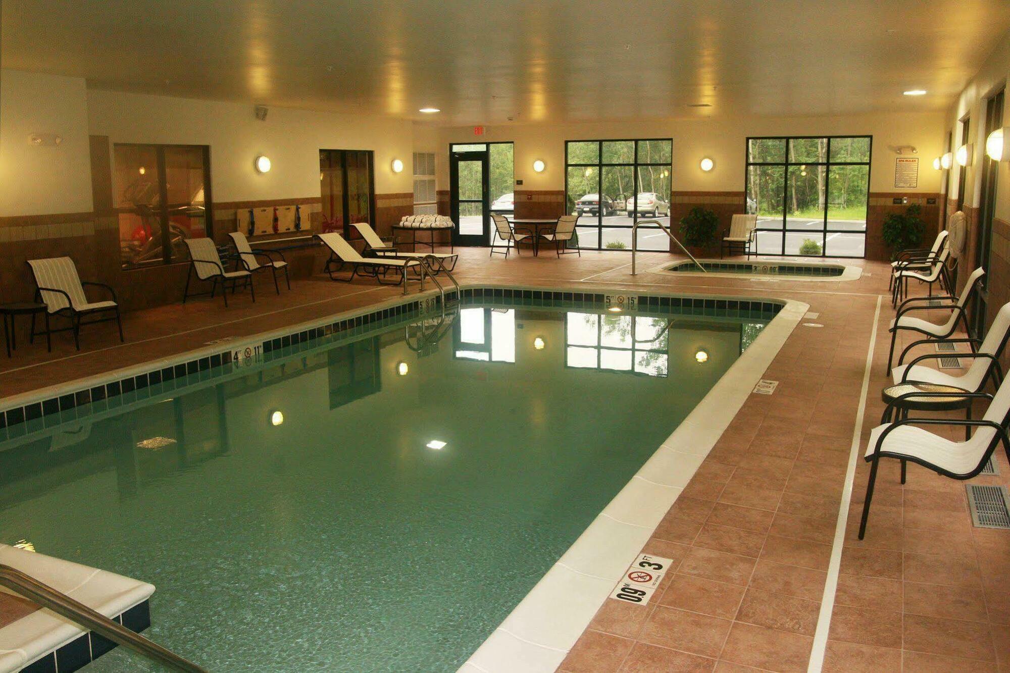 Hampton Inn Meadville Instalações foto