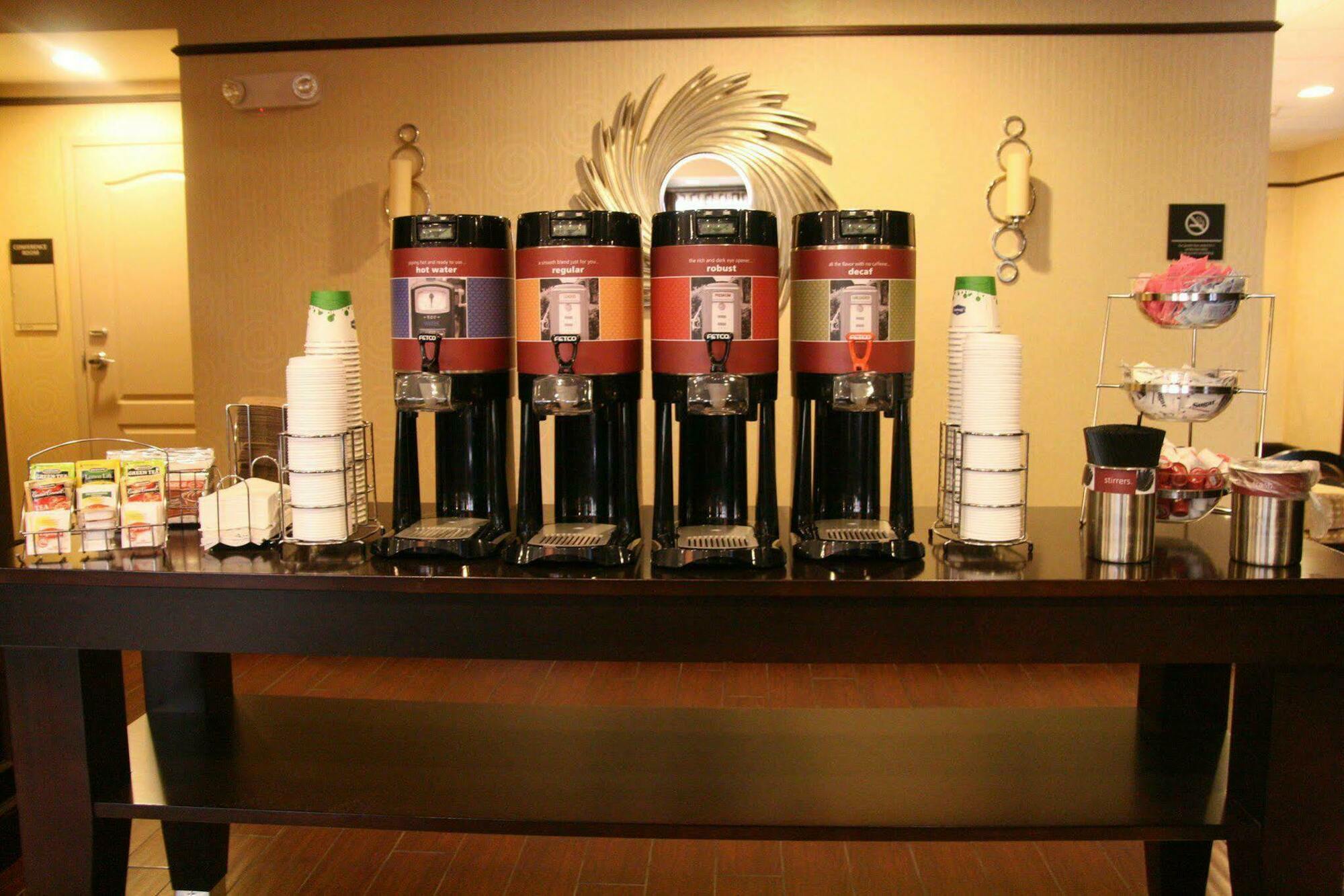 Hampton Inn Meadville Restaurante foto
