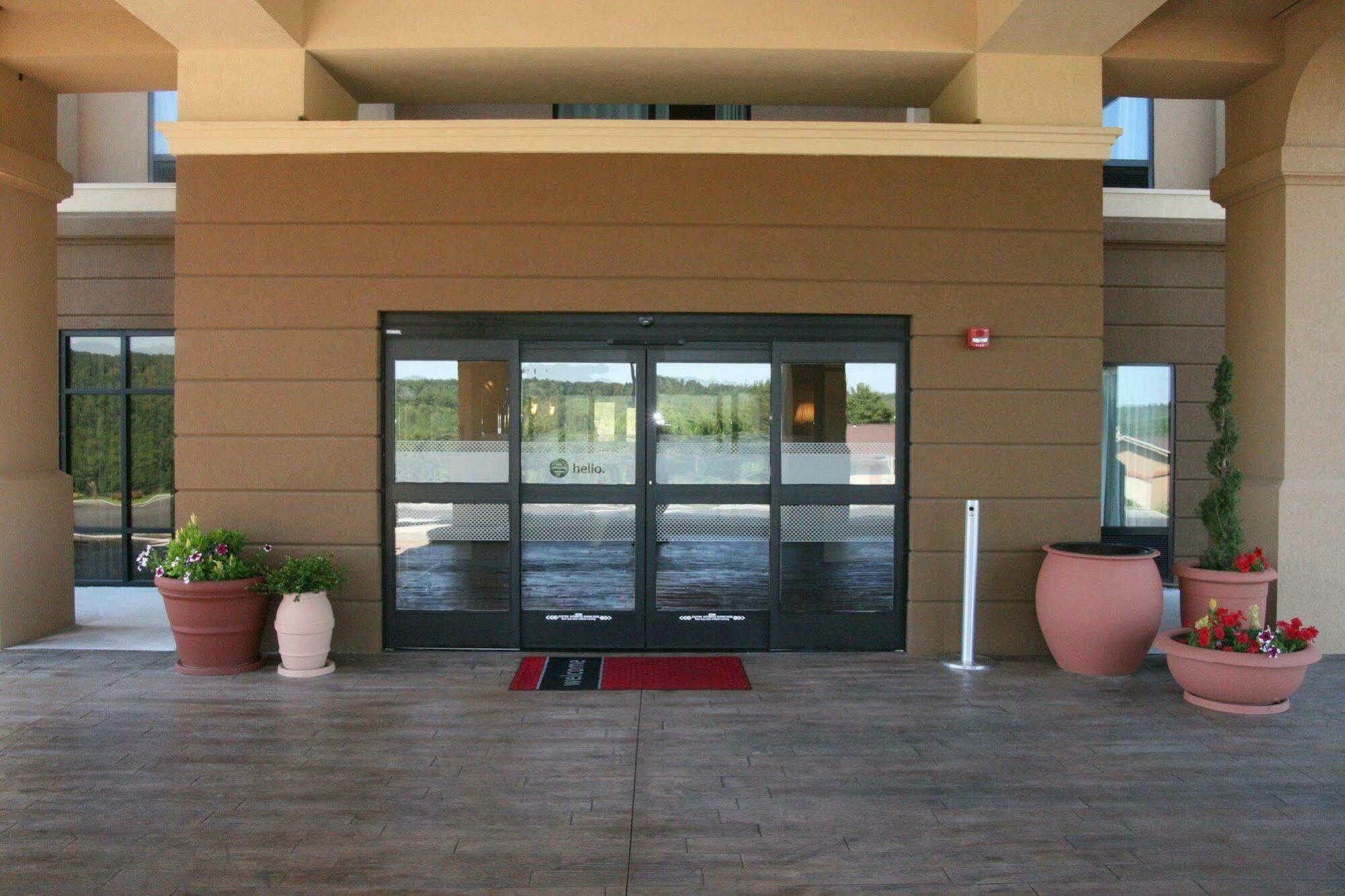 Hampton Inn Meadville Exterior foto